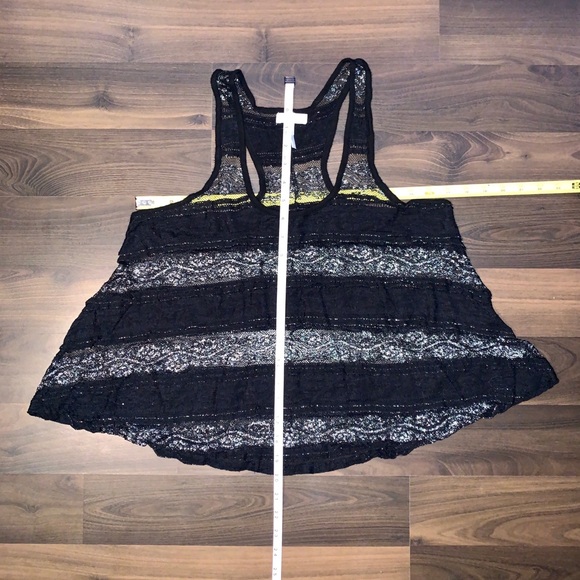 Kiara Flowy black lace tank - Picture 2 of 5